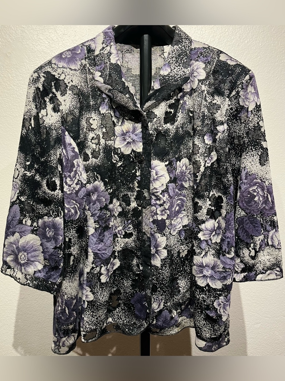 Vintage Floral Black & Lavender Semi-Sheer Button-Front Top - Size XL (Women’s)